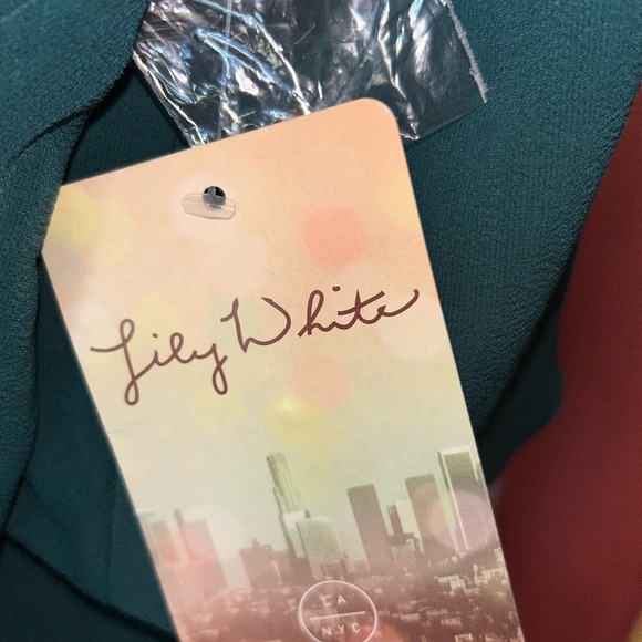 NWT lily white long sleeve top - Picture 7 of 10